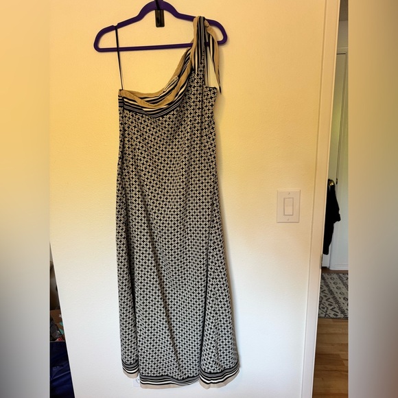 Abercrombie & Fitch One Shoulder Scarf Bow Midi Dress Black White Size Large EUC - Picture 7 of 14